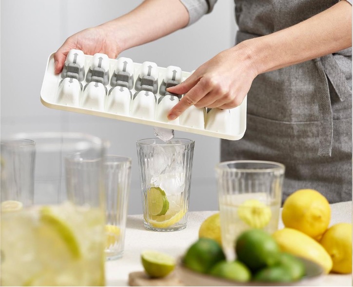 Joseph Joseph, Duo easy-release ice-cube tray - grey2